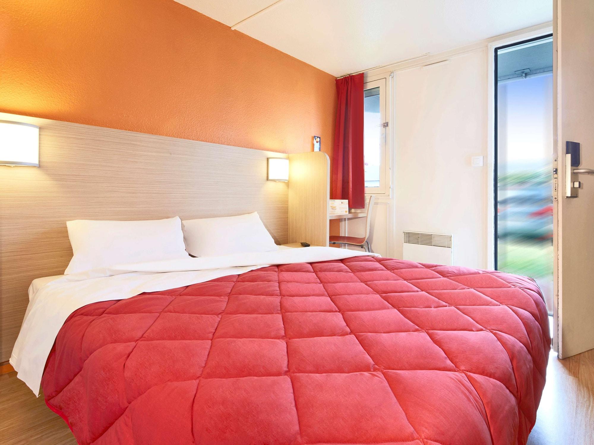 Premiere Classe St Quentin Saint-Quentin  Eksteriør billede